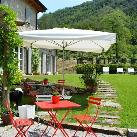 Il Casale Al Colle Nocleg ze śniadaniem *